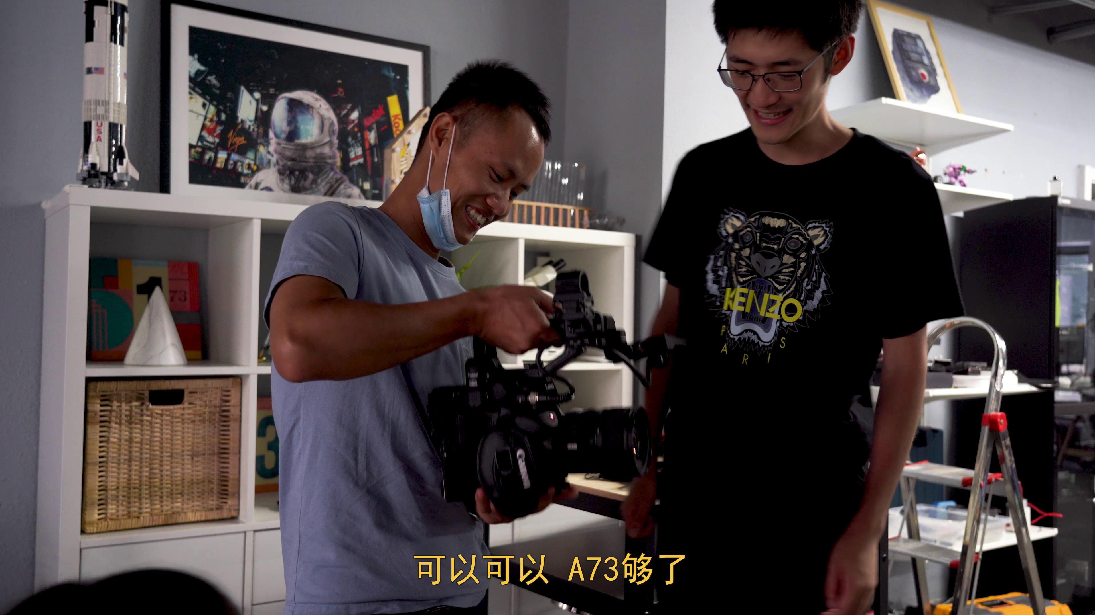 video-poster
