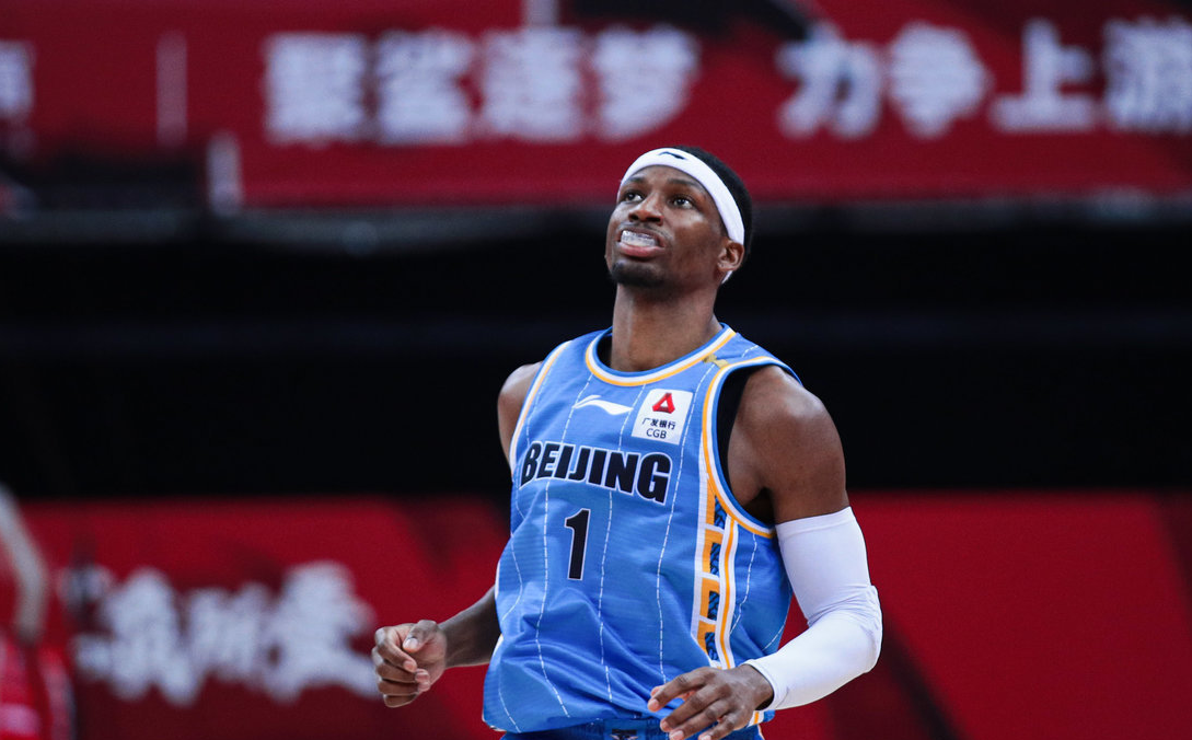 【球星高光】吉布森末节火力全开砍23分 46 6 7帮助球队逆转比赛 -cba