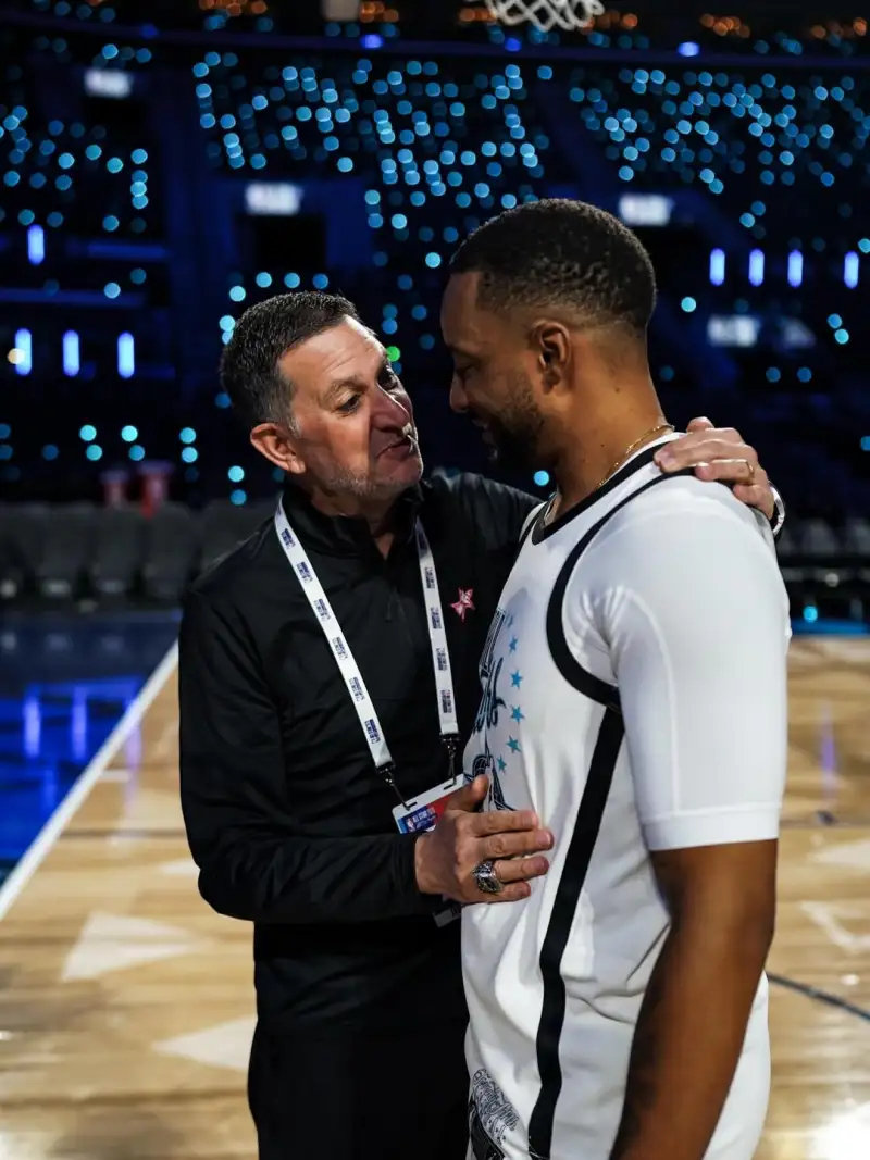 拉菲尼亞：弗里克讓我踢出生涯最佳賽季 今年目標是贏得世界杯