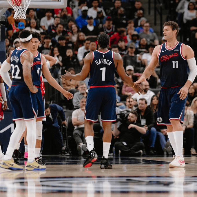 JRs之声：快船又是一波四连胜，战神卡带队真要北伐成功？