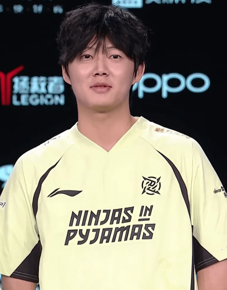 乐爷采访:野核对局必能赢kanavi,自己野核能赢所有打野选手.