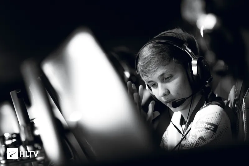 官方：努艾力、李岳峰、顧嘉逸、廖壘等球員加盟中乙球隊(duì)廈門(mén)飛鷺