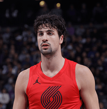 阿夫迪亚复出即砍30+8+8，你认为他本赛季能进入全明星吗？