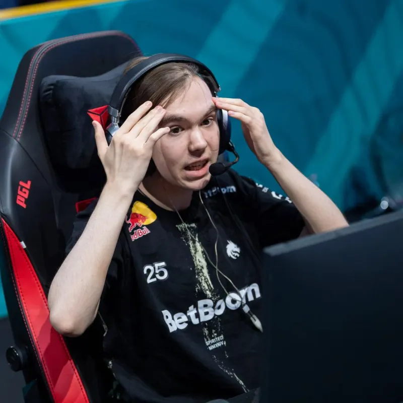 [流言板]凱沙德談拉爾松：他是倒逼你成長的隊友，我們經常練一對一