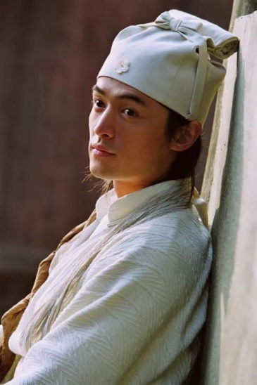 天外飞仙,书生意气.有种宁采臣的感觉