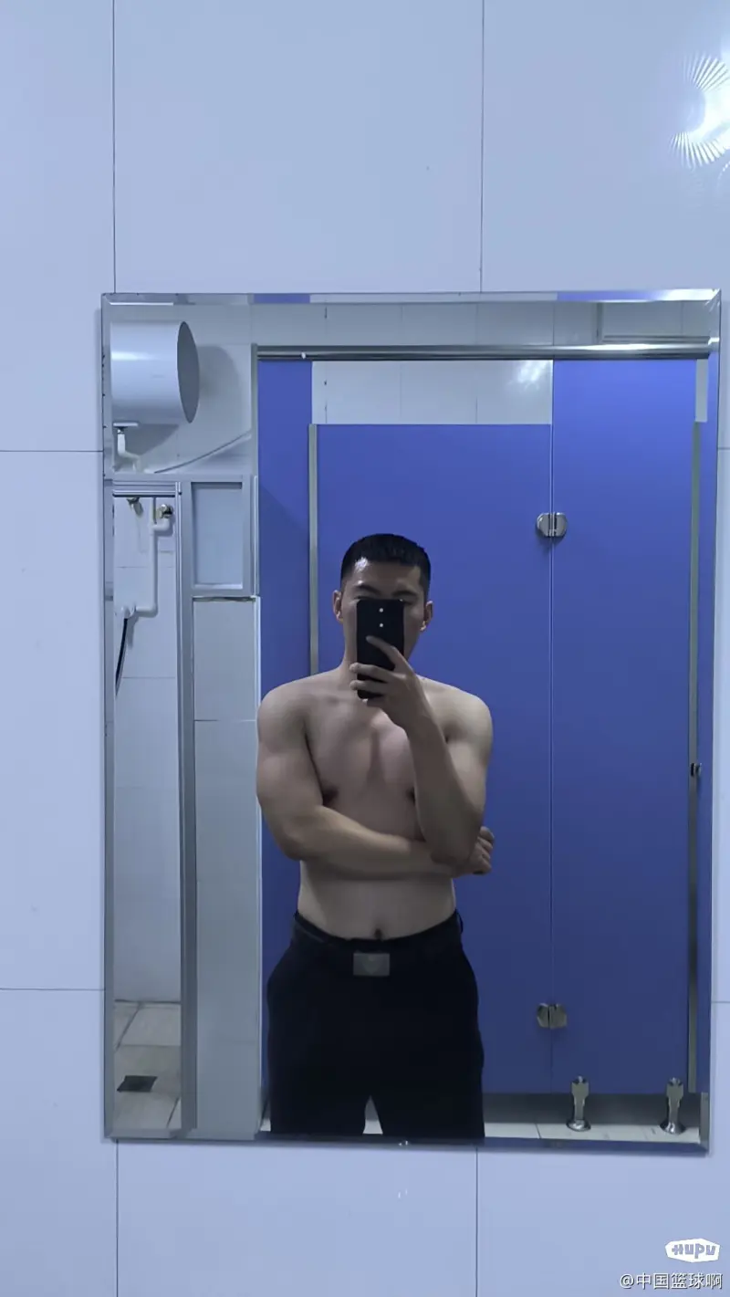 男生180体重多少完美-步行街主干道-虎扑社区
