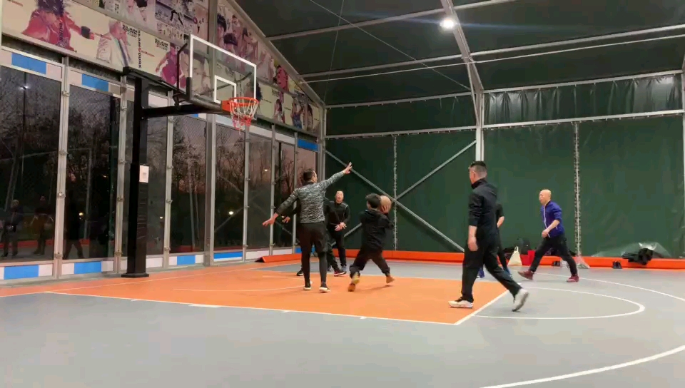 老哥们推奶投篮如何变成帅帅的跳投