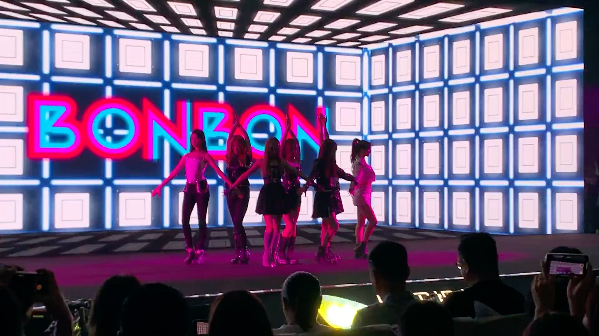 高清硬糖少女303新歌bonbongirls初舞台