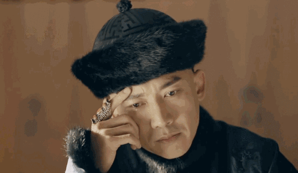 看了唐3张子枫那镜头感觉有几个镜头和这个类似