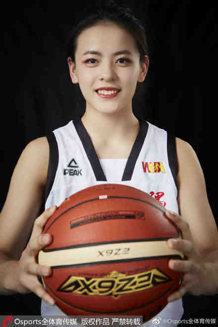 奥运新闻 女子三人篮球循环赛 中国队首战21 10击败罗马尼亚 虎扑