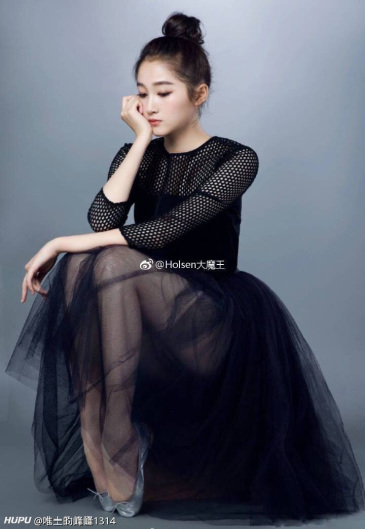 抛开人品什么的,关晓彤的身材很好啊,为什么网