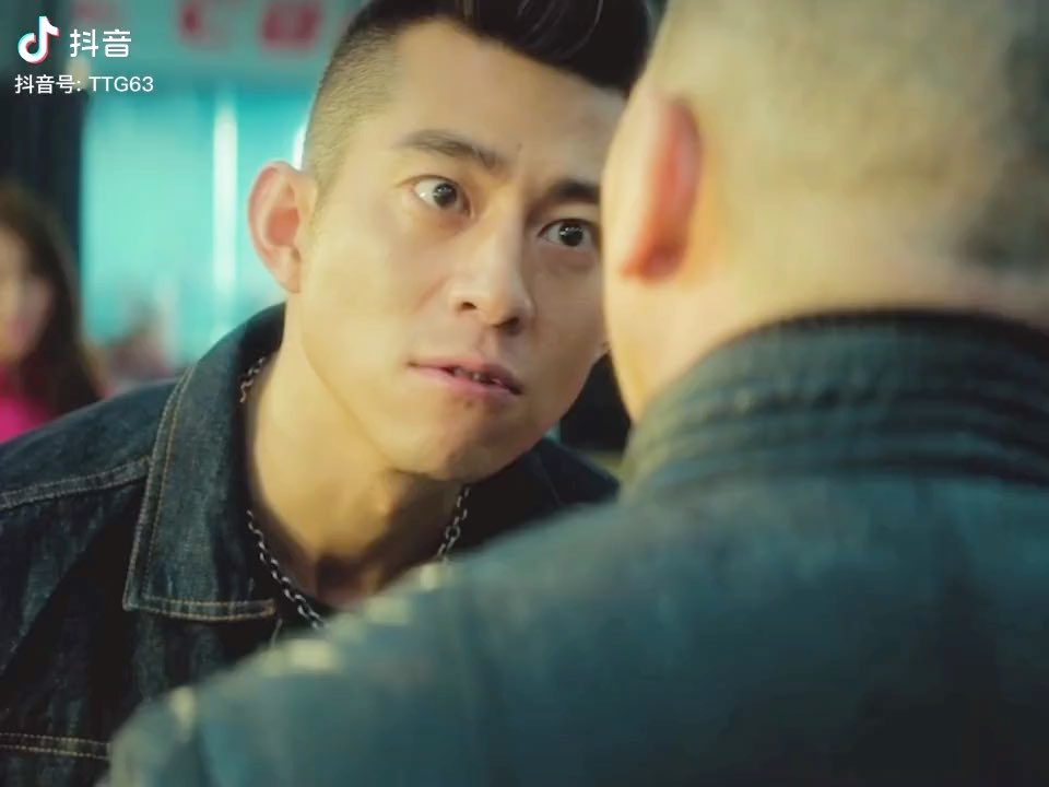 video-poster