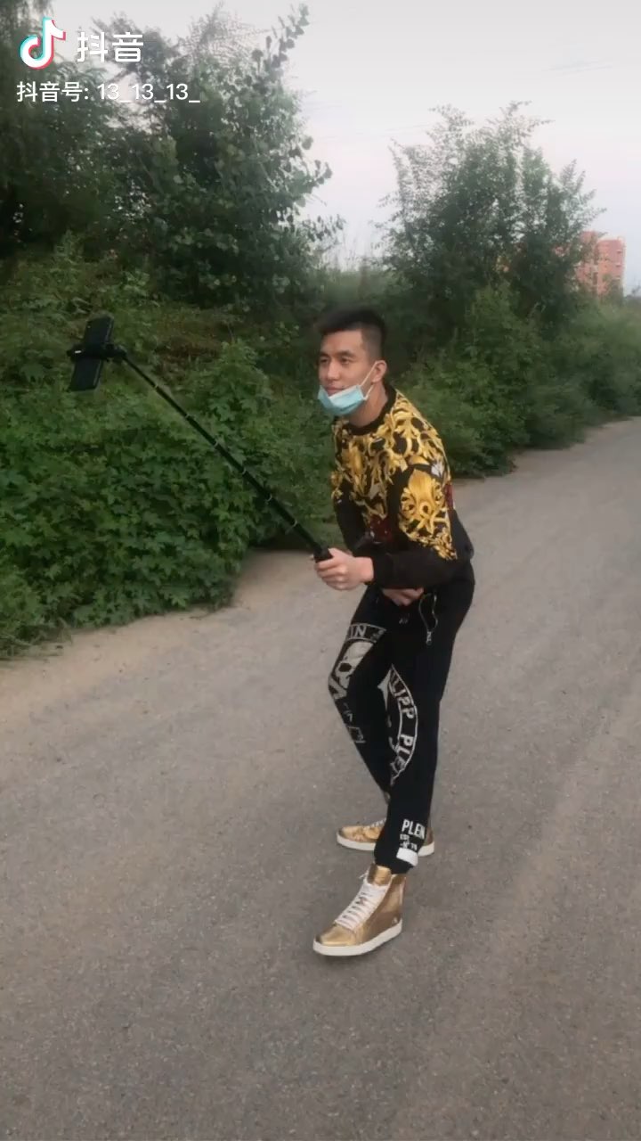 郭艾伦脑震荡恢复良好