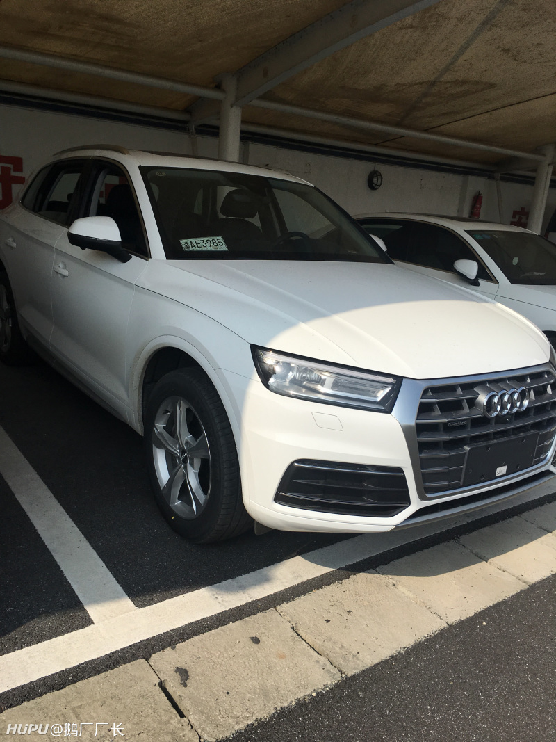 奥迪q5l白色进取提车作业(补)