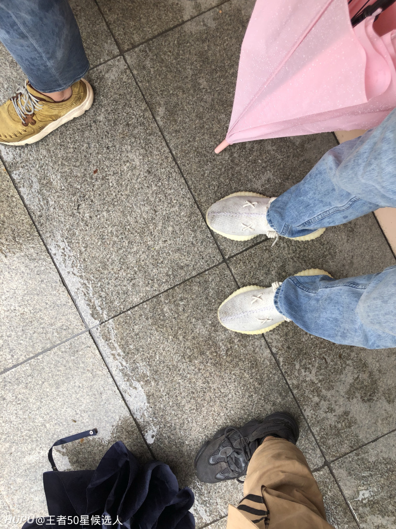 白椰子350不能在下雨天穿?