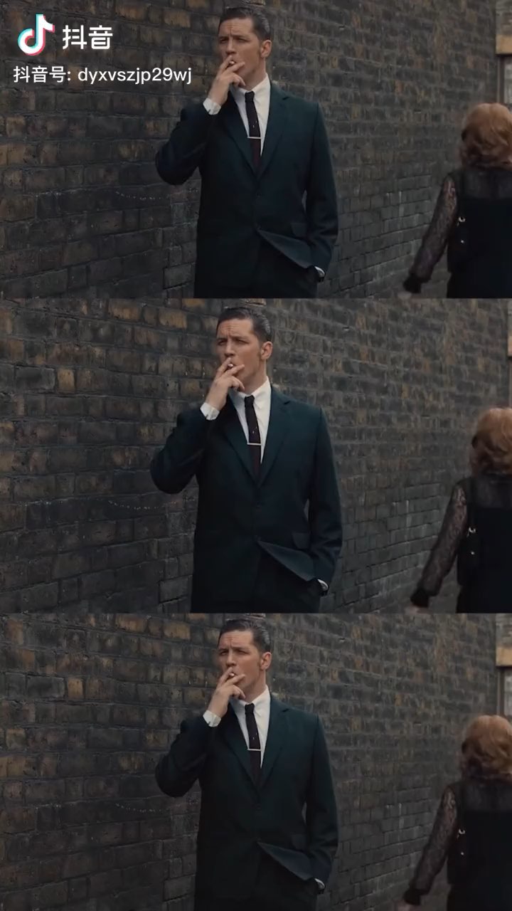 汤姆哈迪走最拽的路抽最多的烟练最硬的身材演最狠的戏