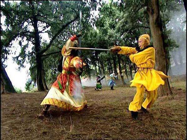 孙悟空和金翅大鹏鸟谁厉害一点?