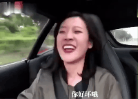 [流言板]丹尼尔斯更新推特晒与妻子亲密合影:不被打扰