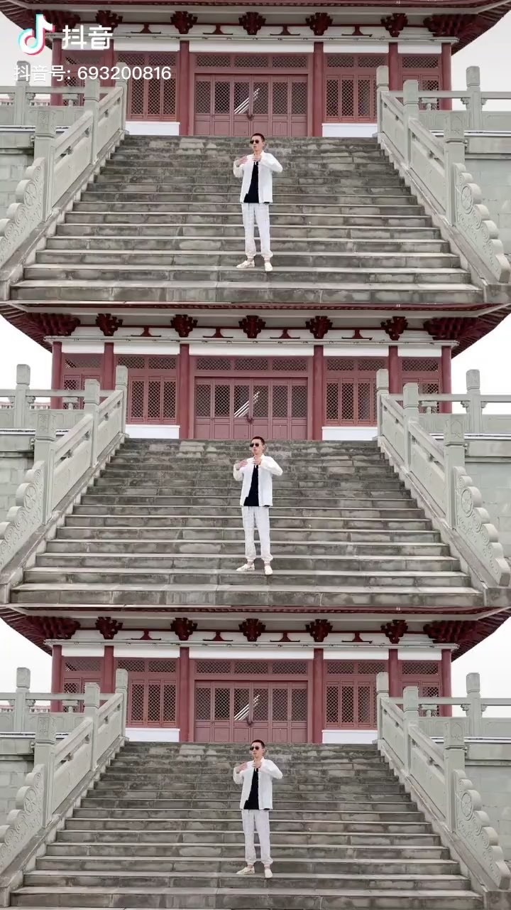 video-poster