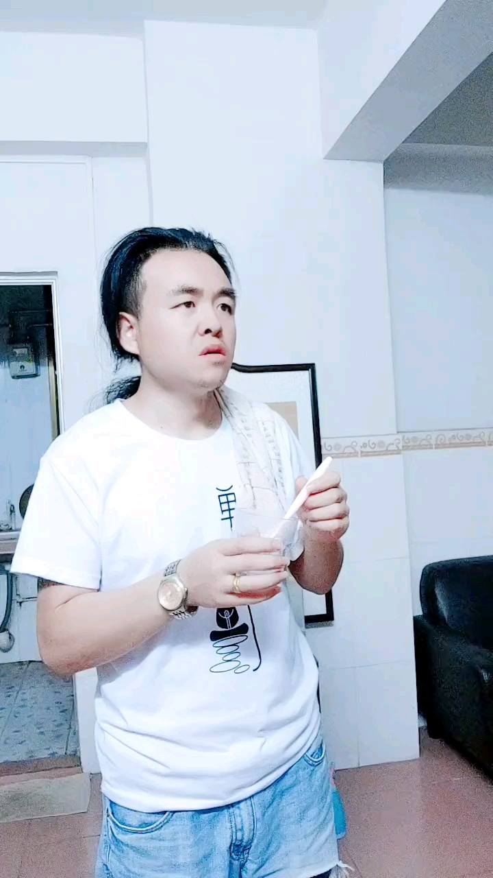 video-poster