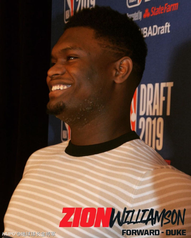 有人知道zion这下巴是怎么了吗