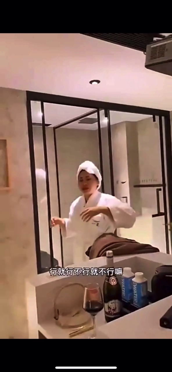 video-poster