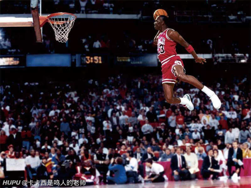 这六个扣篮闻名天下的飞人组一队,是不是可以说更加完美的五小阵容?