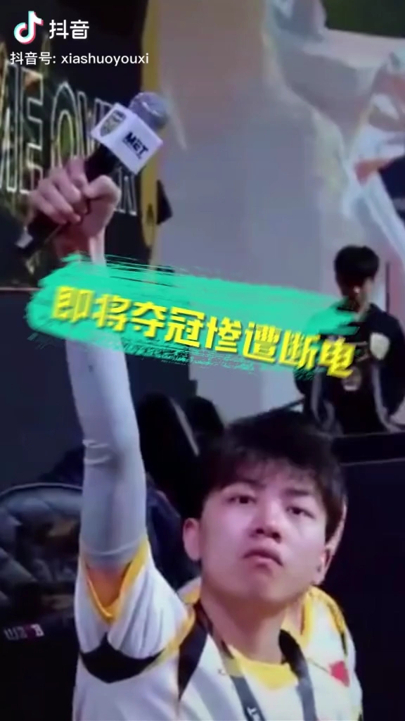 video-poster