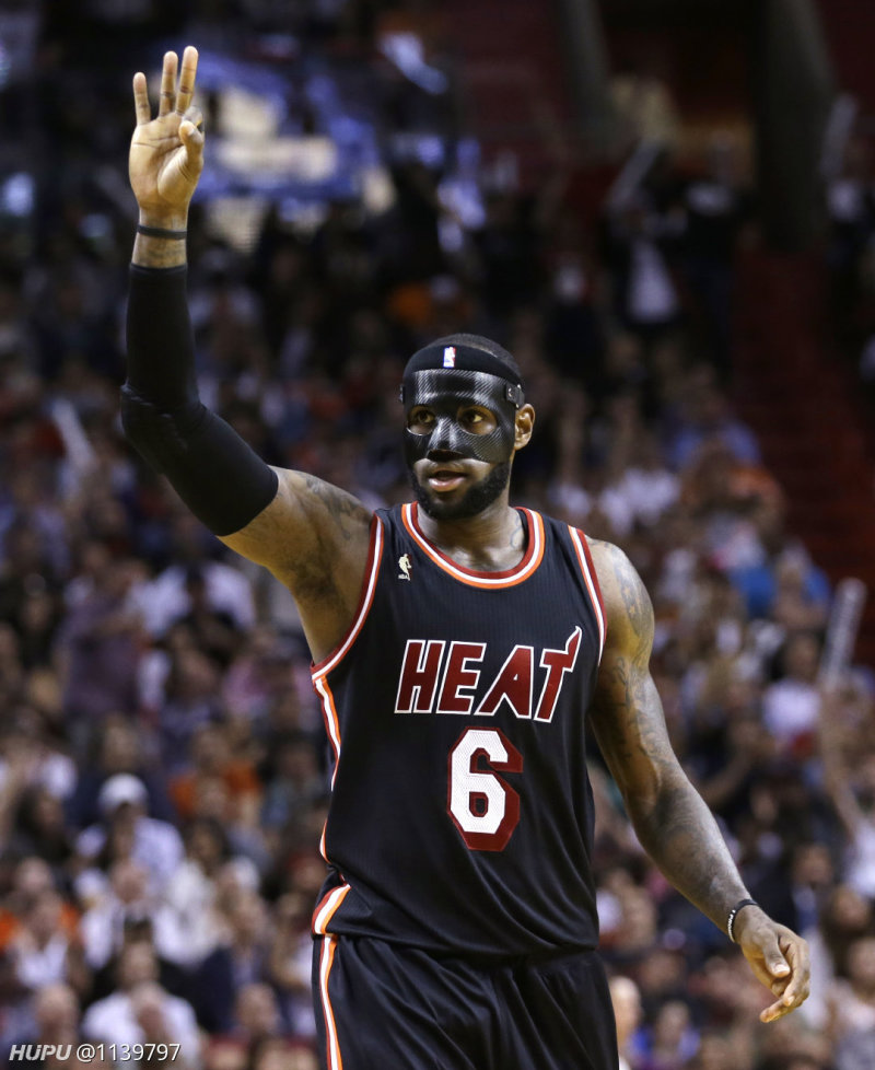 一组黑色面具詹姆斯,这波真的相当霸气了!