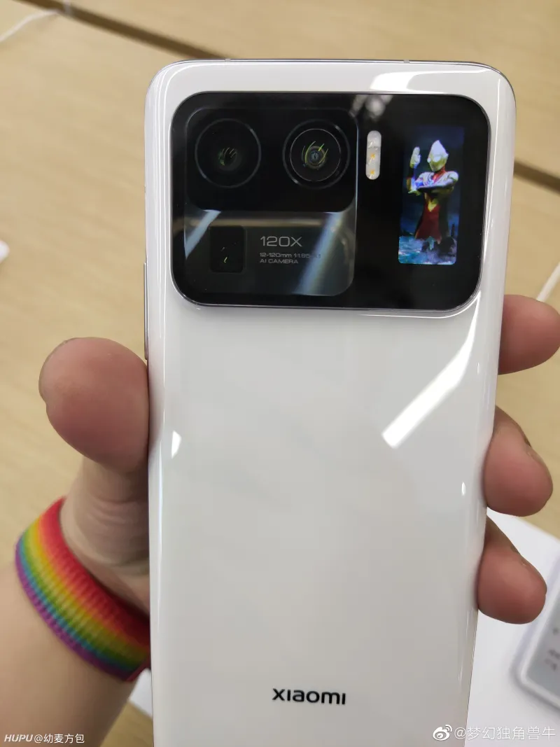 小米11ultra副屏壁纸展示(转微博灵感研究所)