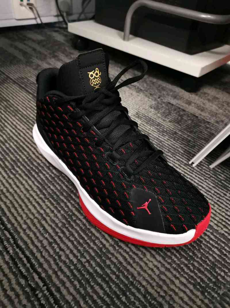 保罗12代,应该会是双实战神鞋