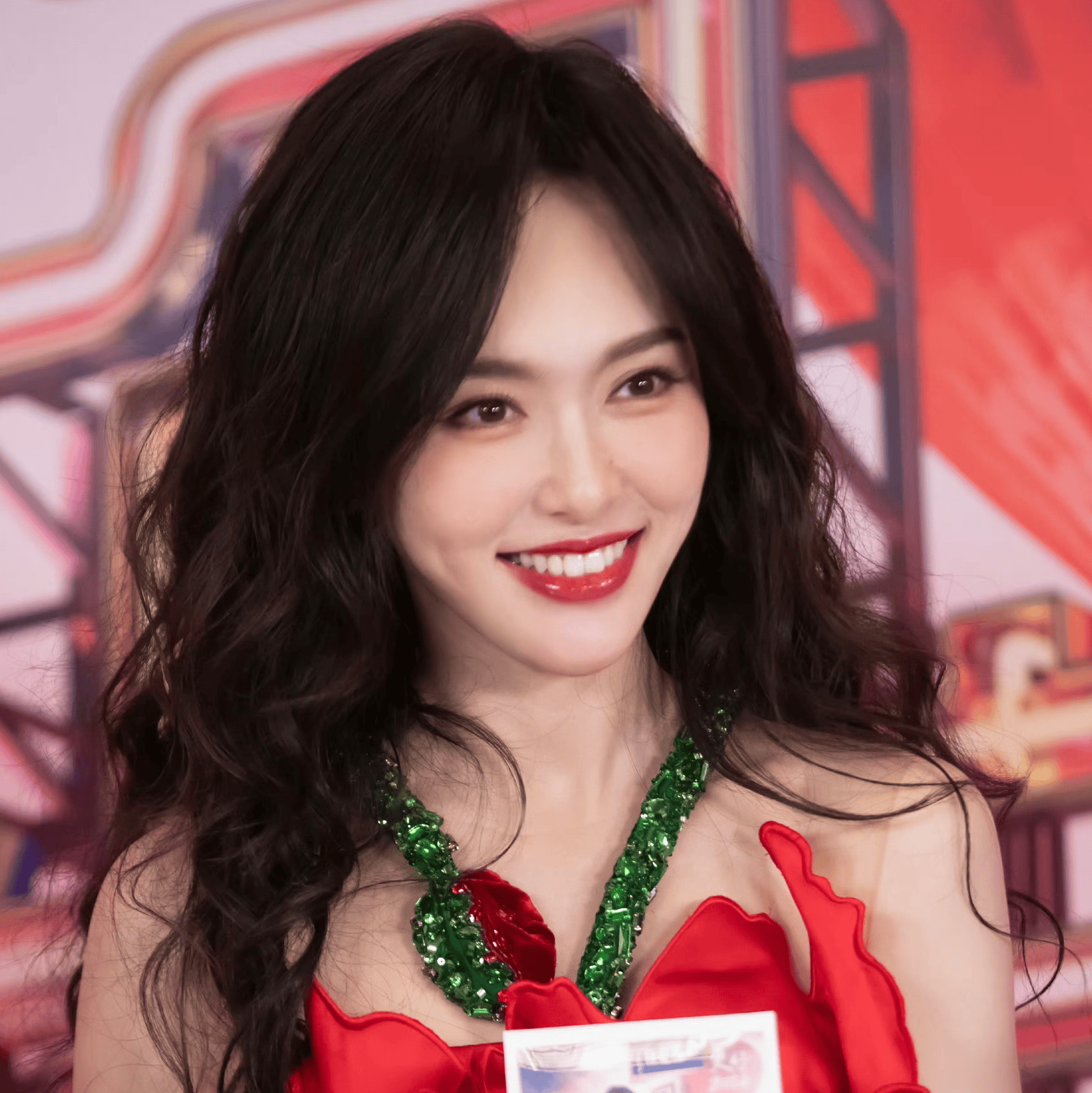 唐嫣  vs  宋茜  谁的颜值更能打?