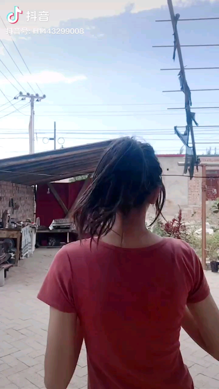 video-poster