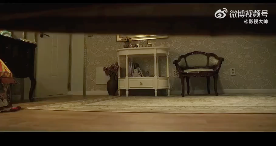 video-poster