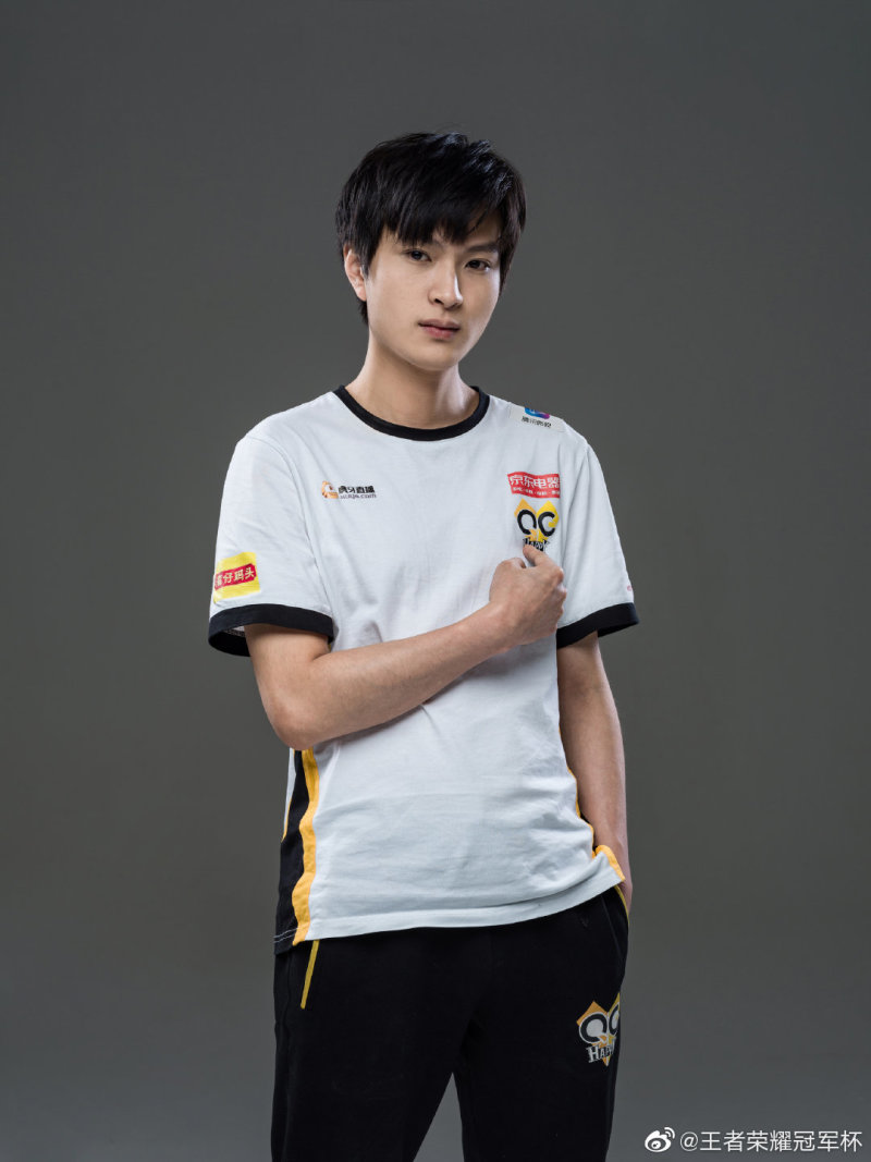 生而无畏,战至终章,qghappy定妆照出炉,大家觉得谁最帅?