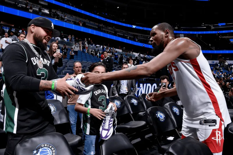 德容贊梅西：從未見過球員間有這么大差距，他能比教練先想出辦法