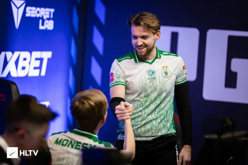 津媒：海港超1000萬元轉會費鎖定吾米提江，有望創冬窗內援標王