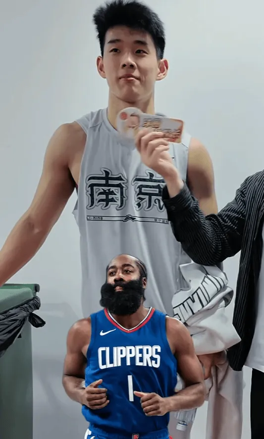 单防姆巴佩！赤军21岁小将闪烁欧冠 5项数据全场榜首
