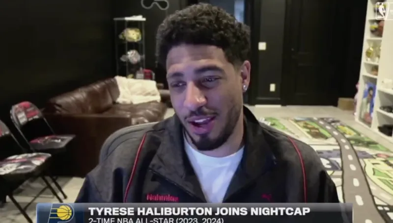 全明星后首戰夏洛特！火箭官方曬登機照：杜蘭特&申京均戴小帽