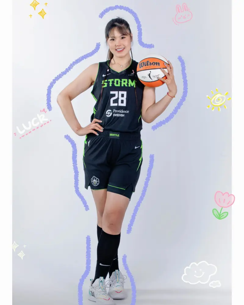 [流言板]里弗斯：快船應(yīng)該先退役小喬丹和麥卡杜球衣，再考慮其他人