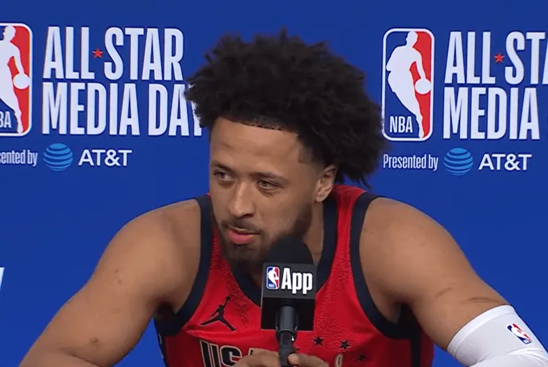 錯失反超良機！姆巴佩空門兜射被頭球解圍