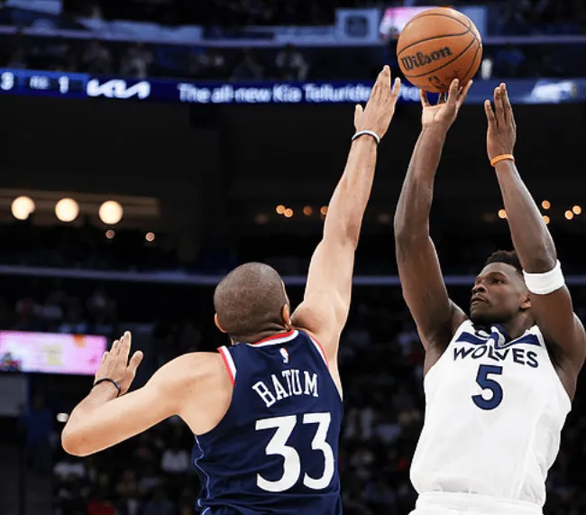 斬獲U23亞洲杯亞軍！官方：中國男足U23獲中國金球獎組委會特別獎