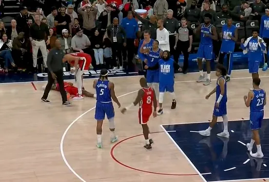 鄭薇：楊力維在場上把自己特點(diǎn)展現(xiàn)出來就行 本賽季三分投得不錯