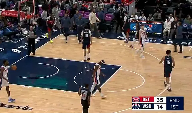 長文預警：CS玩家明顯少于無畏契約和三角洲行動，是不是因為CS“不好玩”？