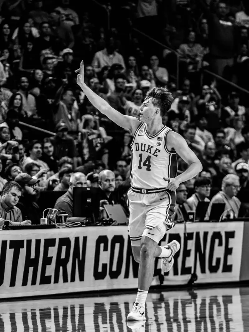 阿斯：本賽季拉菲尼亞首發出場的比賽，巴薩保持不敗