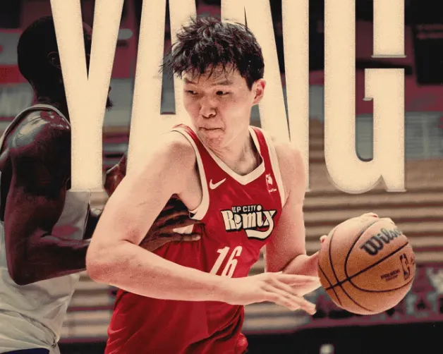 亞伯拉罕：孔薩的第一次觸球非常出色，我出現在了正確位置