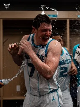 [流言板]漸趨明朗？湖人目前47勝、掘金46勝、森林狼45勝、火箭43勝