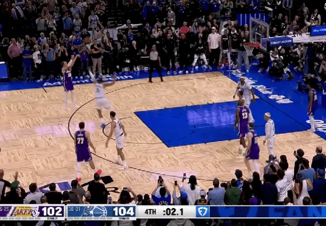 武克切維奇全場得到21分4籃板1助攻1封蓋