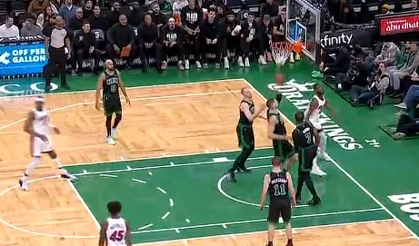 前女足國門趙麗娜為女足加油：首戰(zhàn)打響，衛(wèi)冕之路從元宵節(jié)開始！