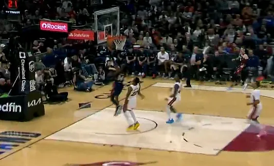 5助，阿什拉夫成為歐冠歷史首位在兩個(gè)不同賽季送出5助的后衛(wèi)